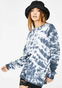 Tokidoki Hello Kitty Geisha Tie Dye Tee Tops